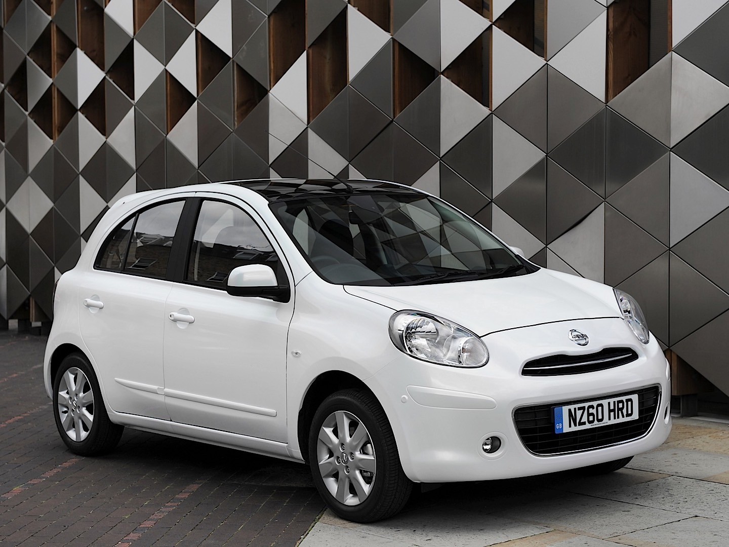 Nissan Micra 5 Doors photo 34