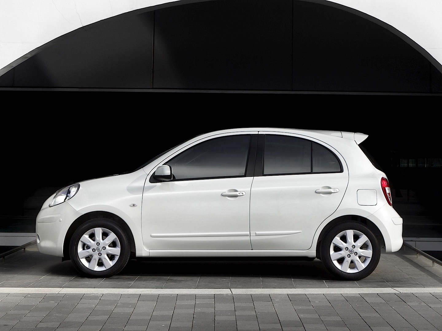 Nissan Micra 5 Doors photo 43