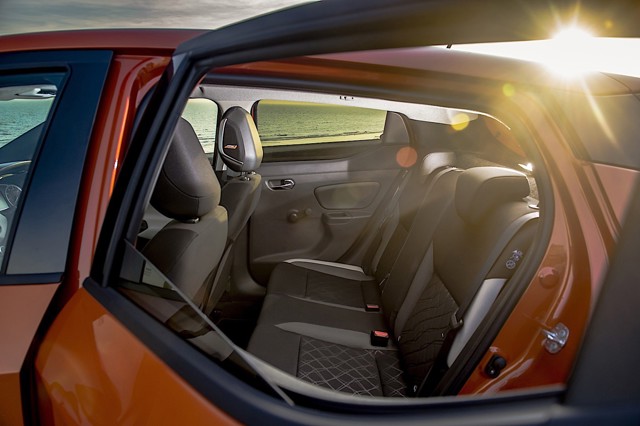 Nissan Micra 5 Doors photo 70