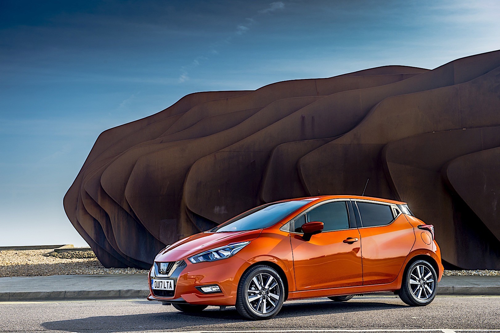 Nissan Micra 5 Doors photo 3