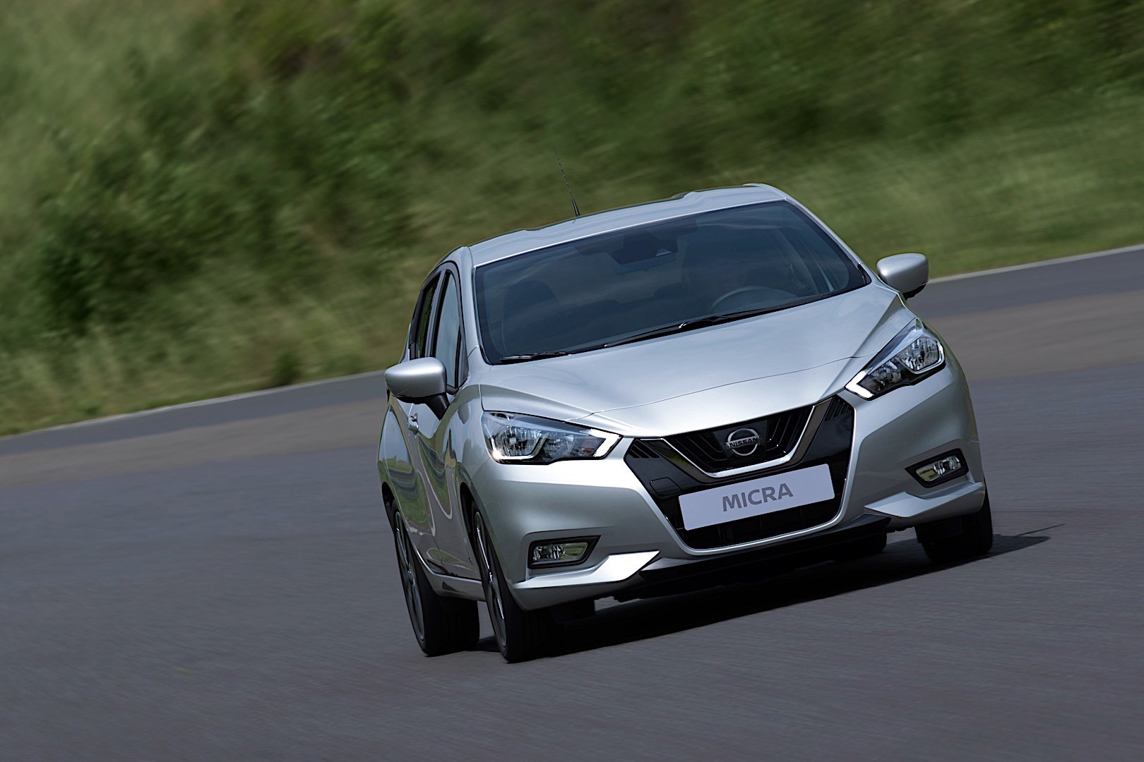 Nissan Micra 5 Doors photo 5