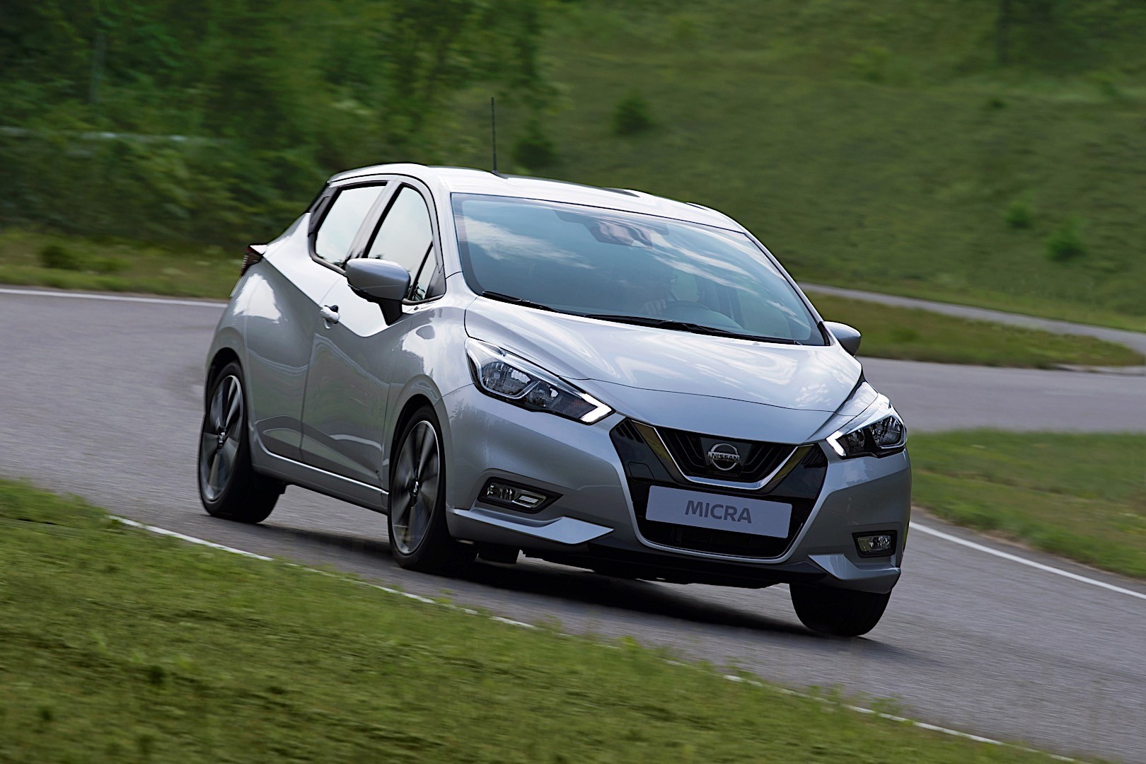 Nissan Micra 5 Doors photo 8