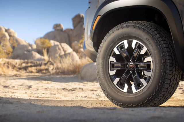 Nissan Navara / Frontier Double Cab Foto 10