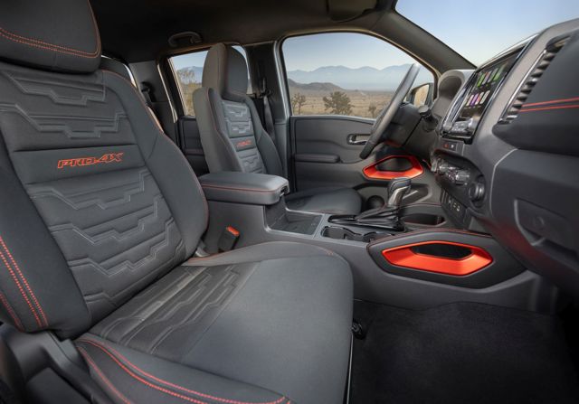 Nissan Navara / Frontier Double Cab Foto 24