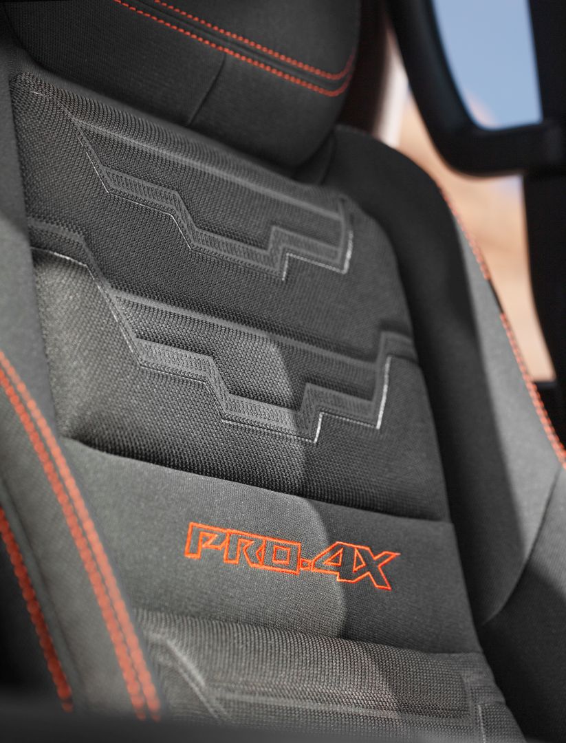 Nissan Navara / Frontier Double Cab photo 28