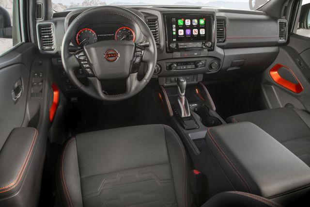 Nissan Navara / Frontier Double Cab Foto 34
