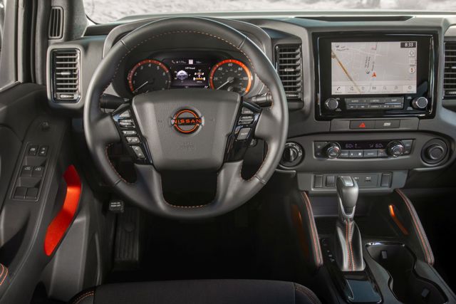 Nissan Navara / Frontier Double Cab Foto 35