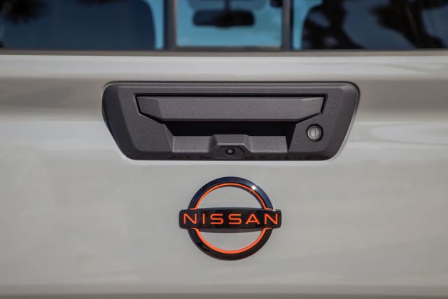 Nissan Navara / Frontier Double Cab Foto 6