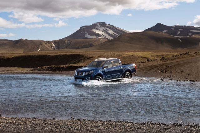 Nissan Navara / Frontier Double Cab photo 11