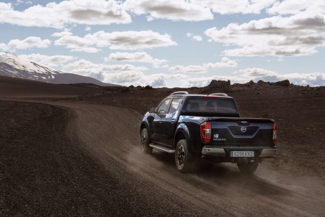 Nissan Navara / Frontier Double Cab photo 18