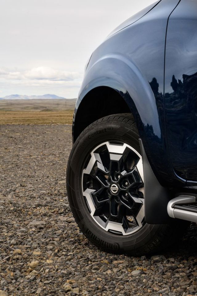 Nissan Navara / Frontier Double Cab photo 31