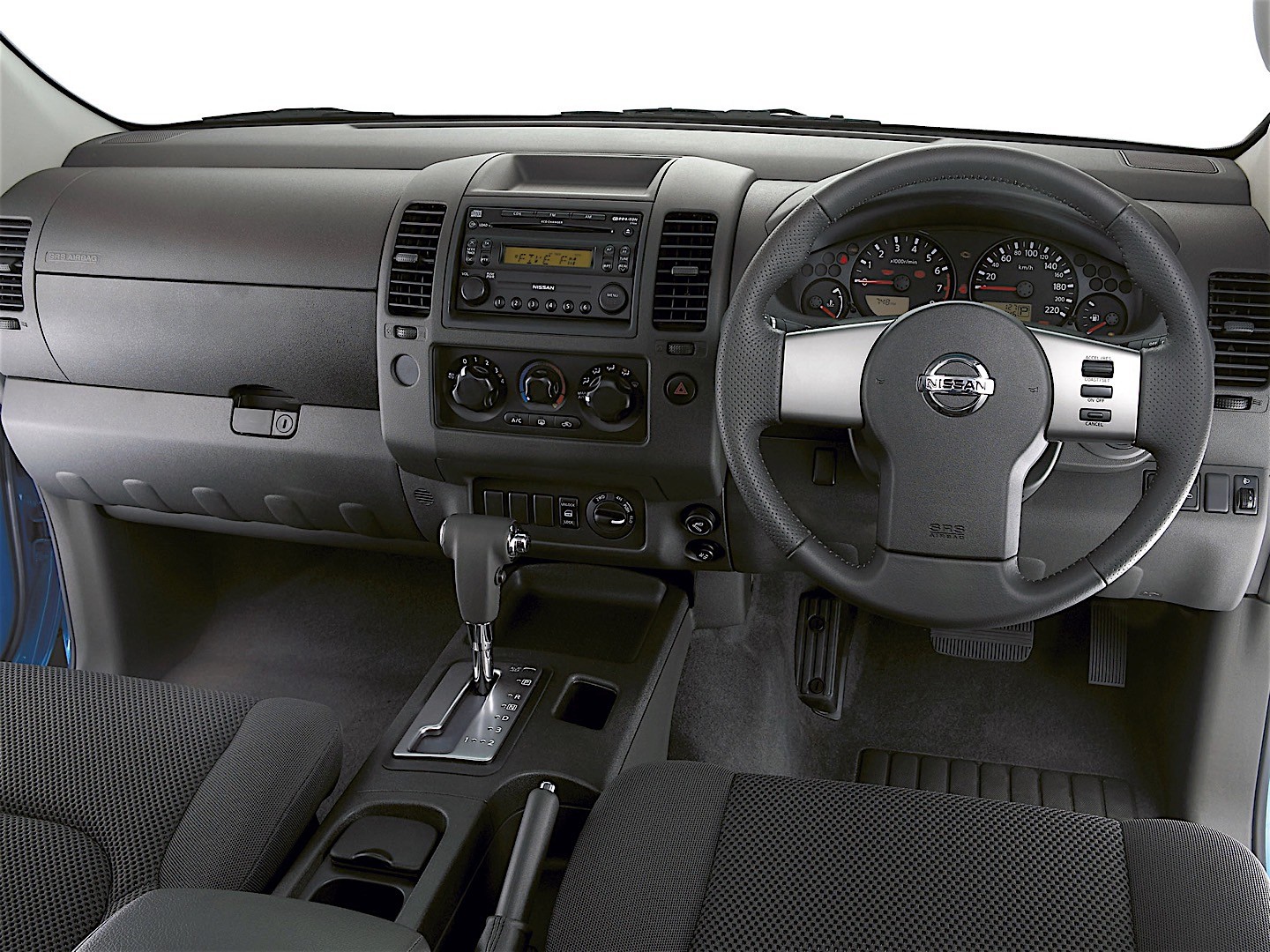 Nissan Navara / Frontier Double Cab photo 47