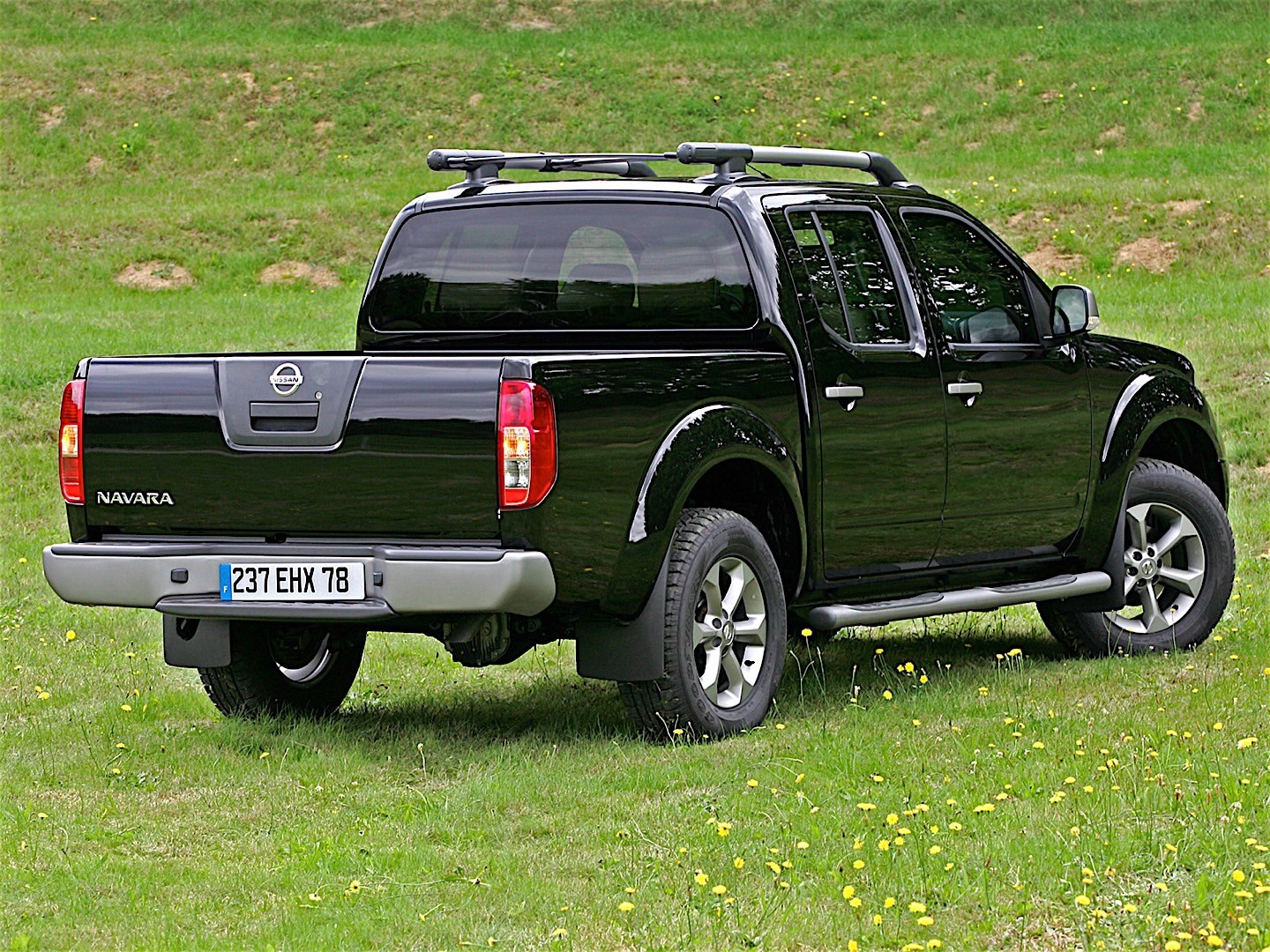Nissan Navara / Frontier Double Cab photo 6