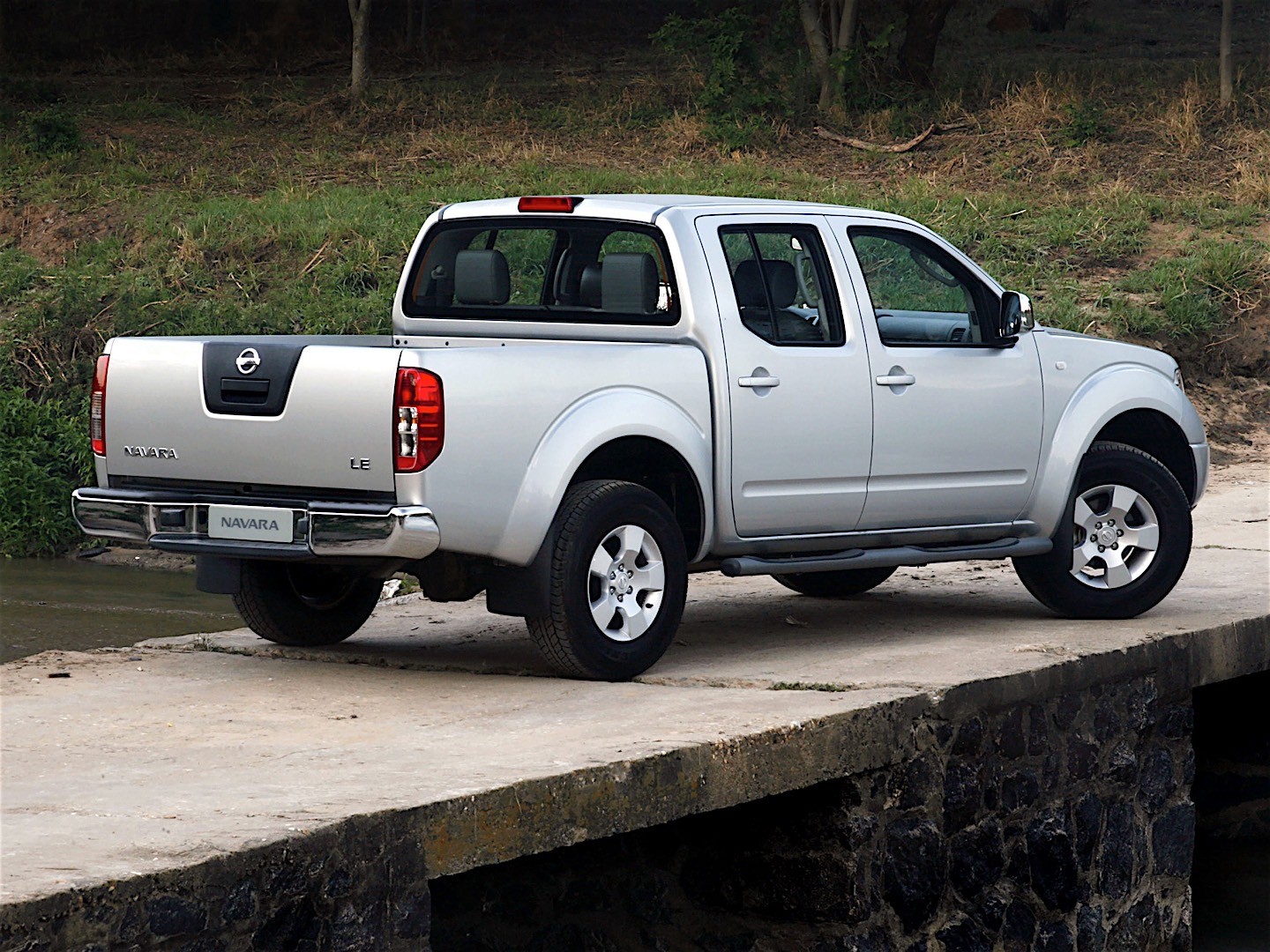 Nissan Navara / Frontier Double Cab photo 7