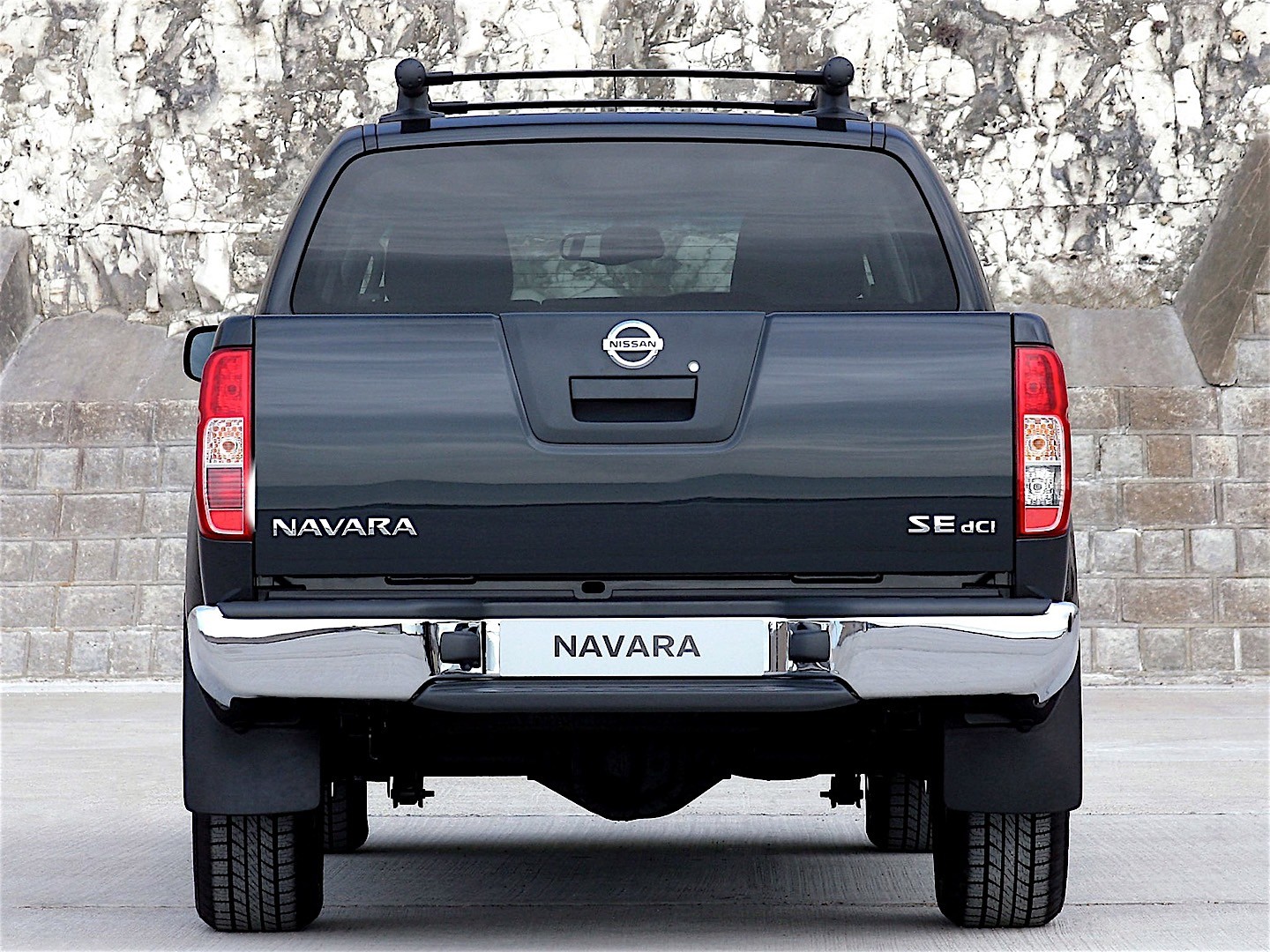 Nissan Navara / Frontier Double Cab photo 25
