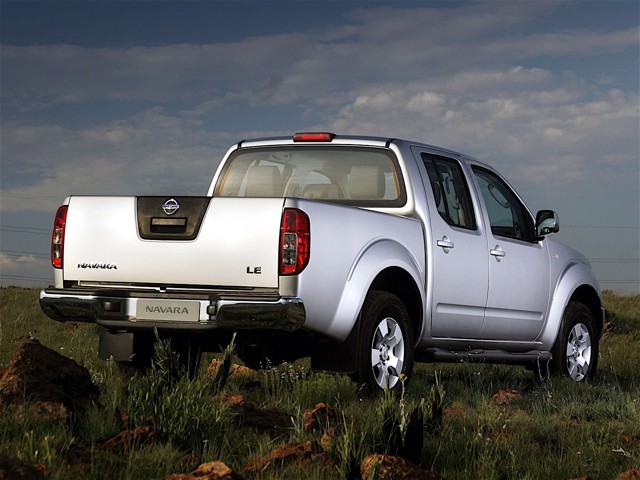 Nissan Navara / Frontier Double Cab photo 26