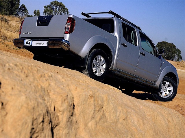 Nissan Navara / Frontier Double Cab photo 32