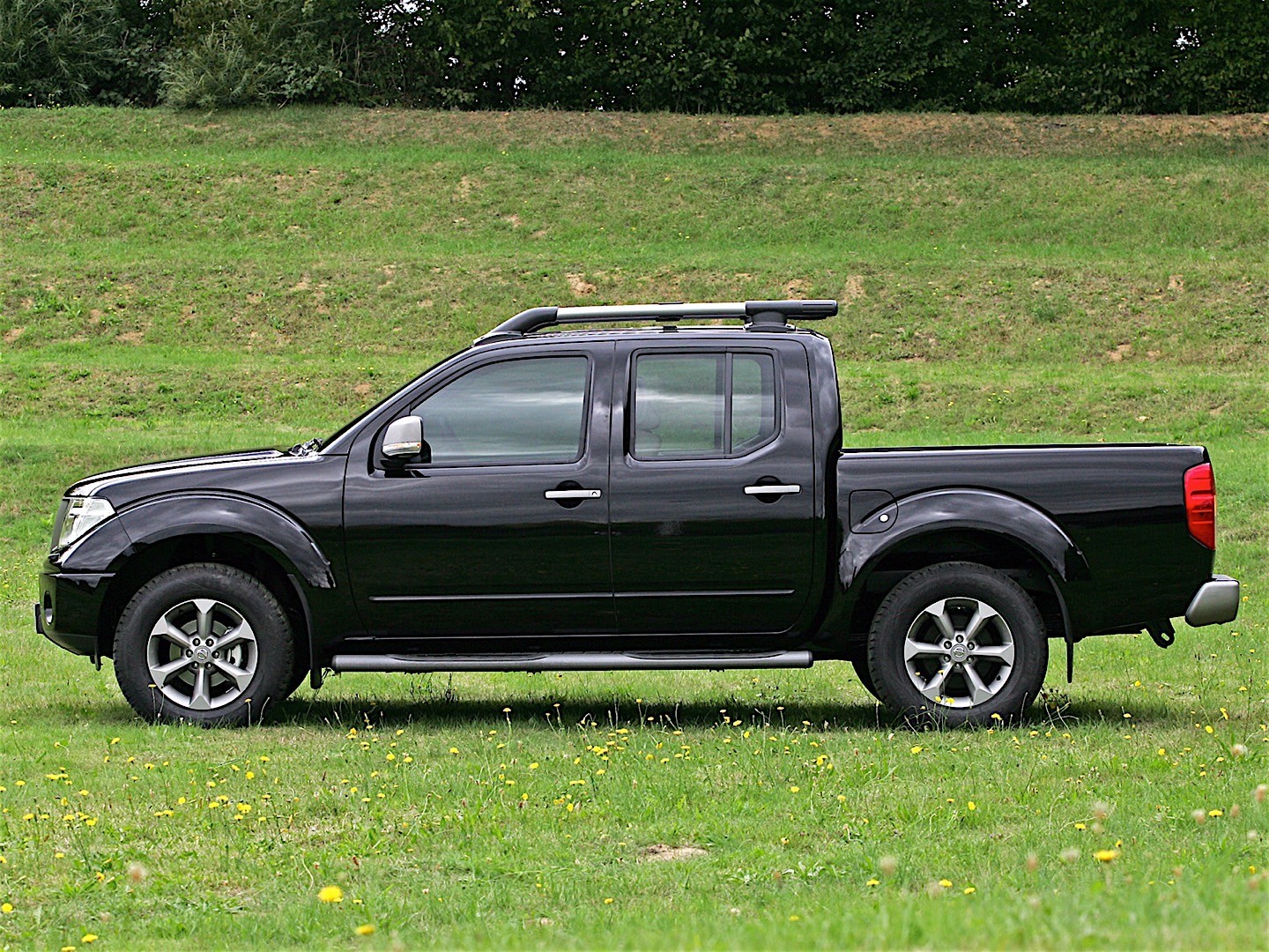 Nissan Navara / Frontier Double Cab photo 39