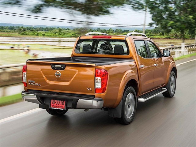 Nissan Navara / Frontier Double Cab Foto 86