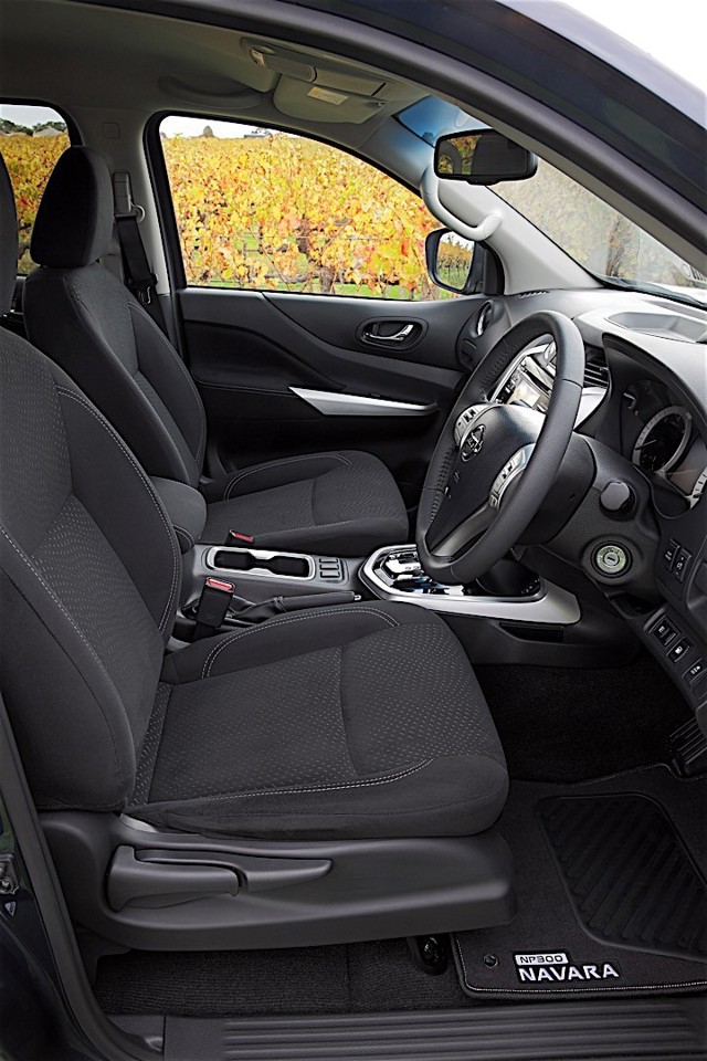 Nissan Navara / Frontier Double Cab Foto 100