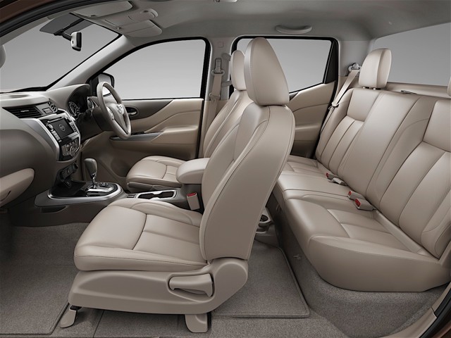 Nissan Navara / Frontier Double Cab Foto 101