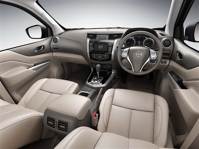 Nissan Navara / Frontier Double Cab Foto 106
