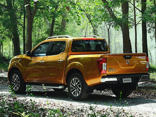 Nissan Navara / Frontier Double Cab Foto 2