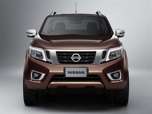 Nissan Navara / Frontier Double Cab Foto 3