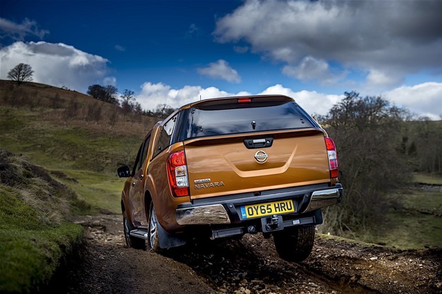 Nissan Navara / Frontier Double Cab Foto 10