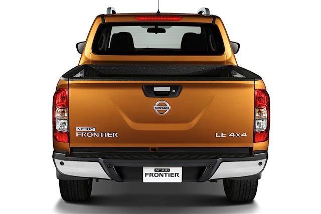 Nissan Navara / Frontier Double Cab Foto 14