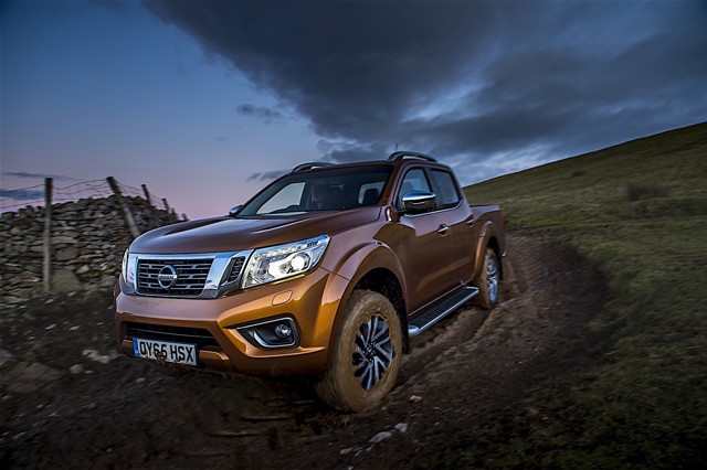 Nissan Navara / Frontier Double Cab Foto 29