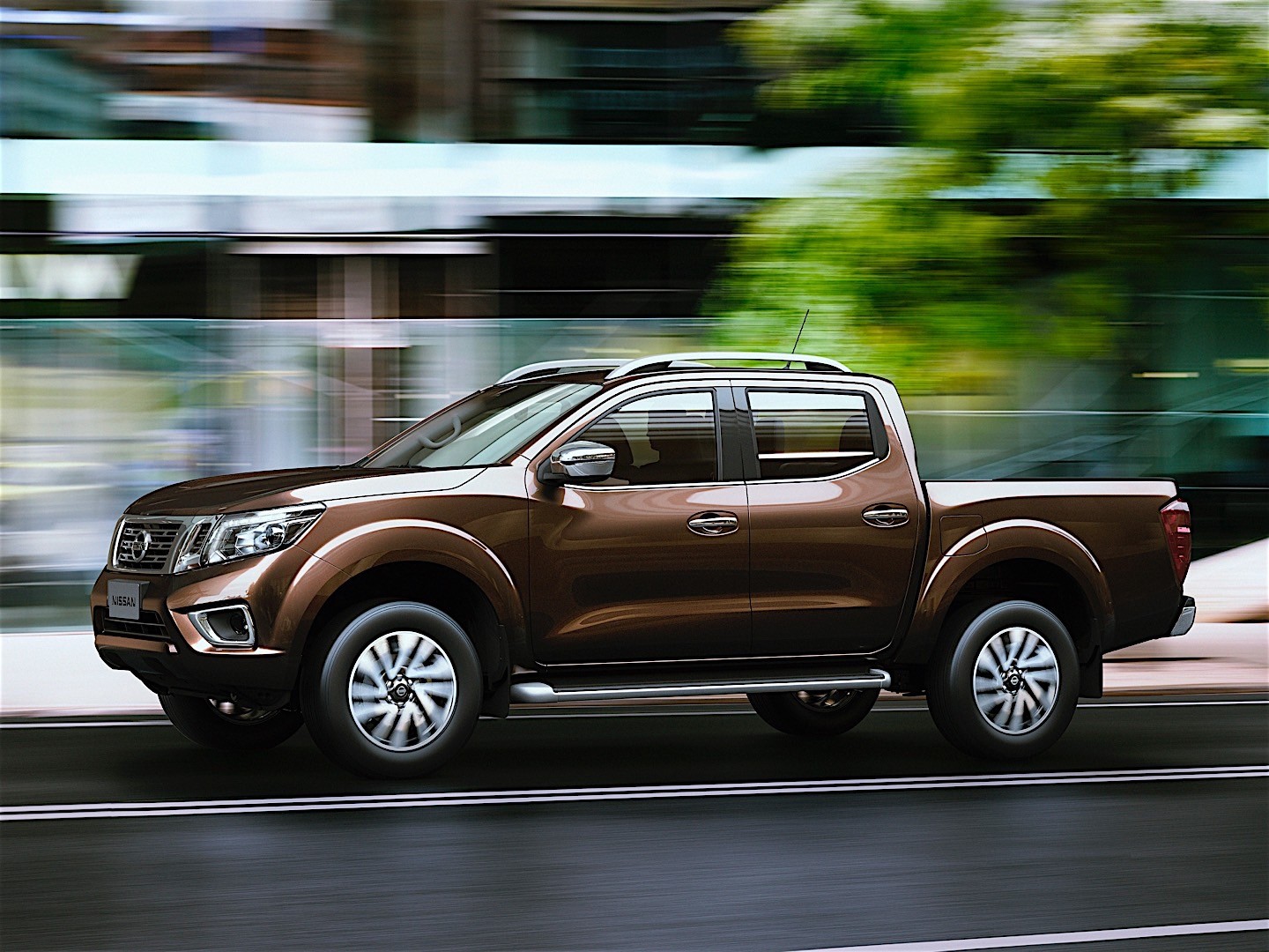 Nissan Navara / Frontier Double Cab photo 32