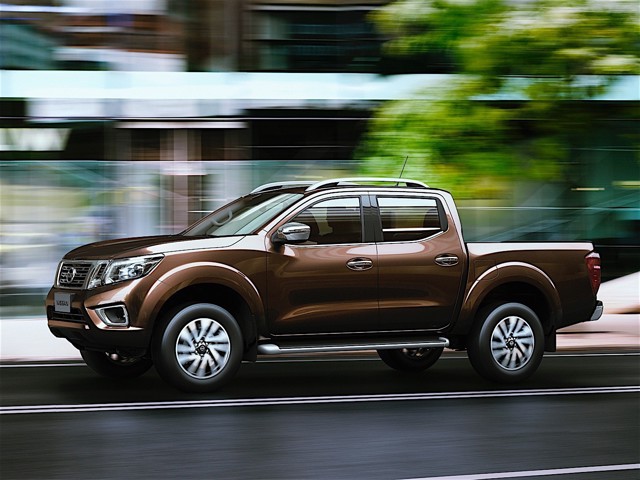 Nissan Navara / Frontier Double Cab Foto 32