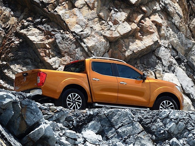 Nissan Navara / Frontier Double Cab Foto 35