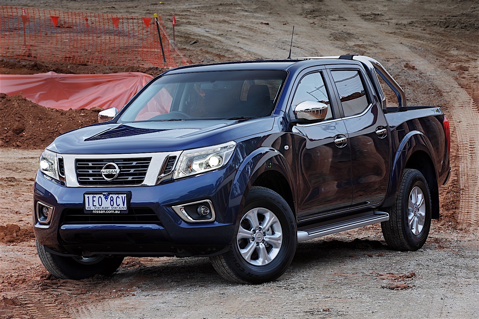 Nissan Navara / Frontier Double Cab photo 42