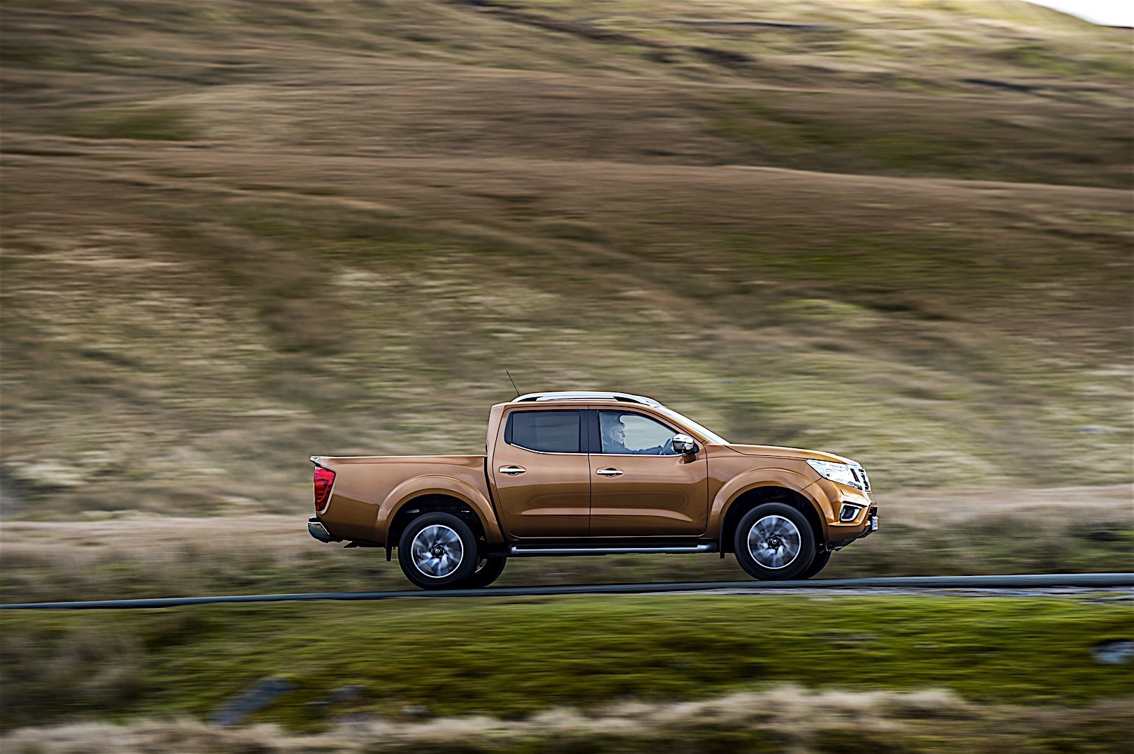 Nissan Navara / Frontier Double Cab photo 45