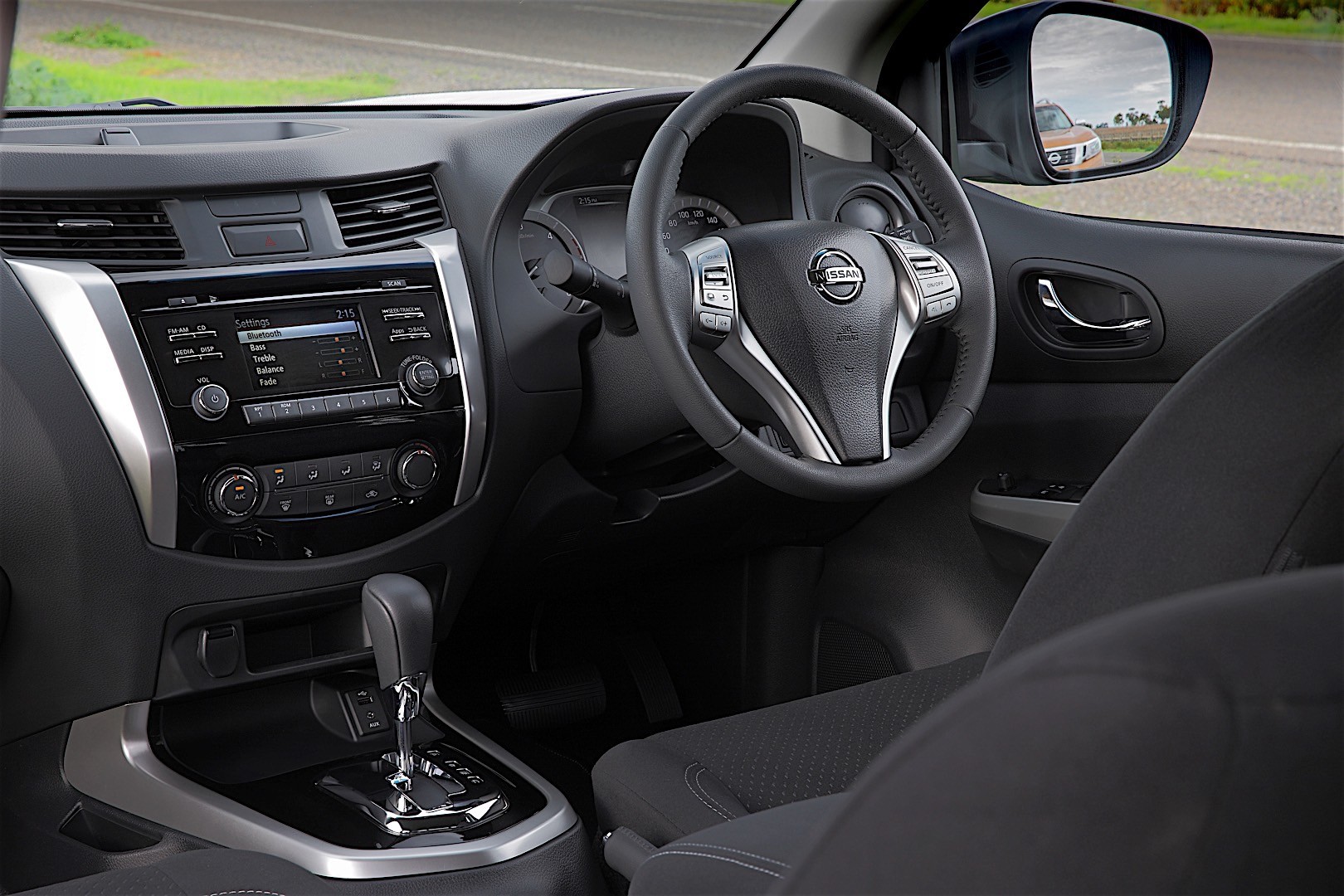 Nissan Navara / Frontier Double Cab photo 93