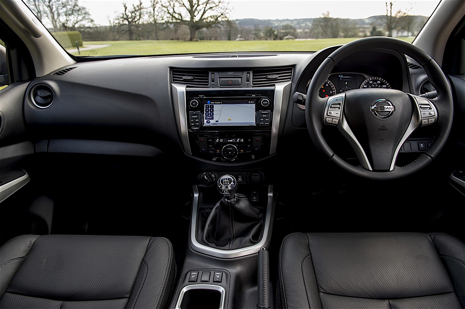 Nissan Navara / Frontier Double Cab photo 94