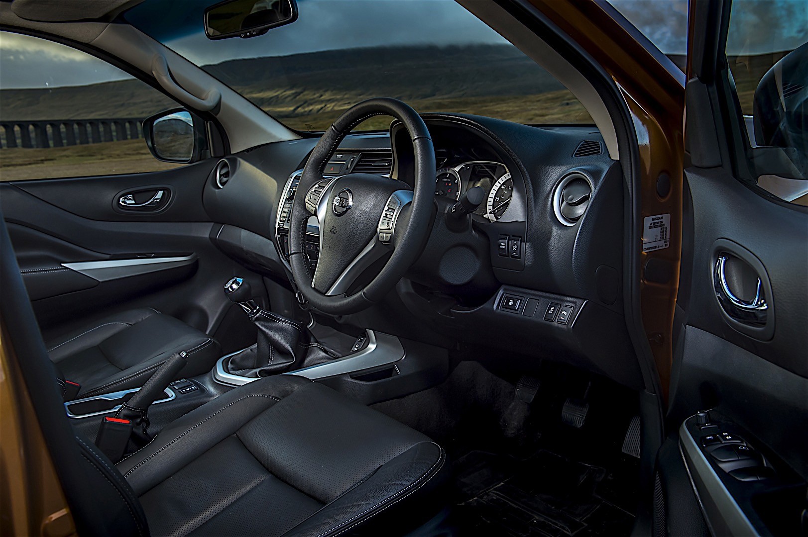 Nissan Navara / Frontier Double Cab photo 95