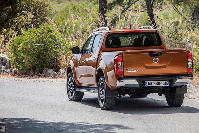 Nissan Navara / Frontier Double Cab Foto 71