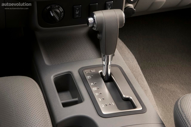 Nissan Navara / Frontier King Cab foto 17