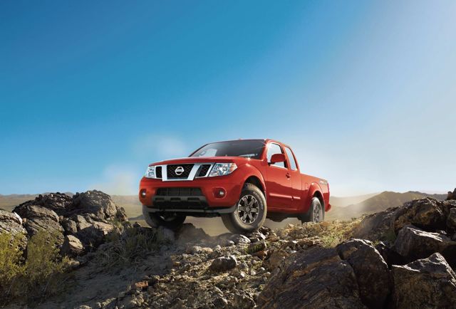 Nissan Navara / Frontier King Cab photo 7