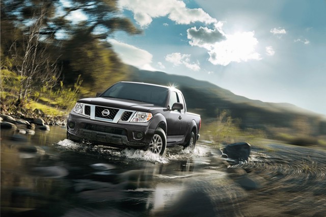 Nissan Navara / Frontier King Cab photo 10