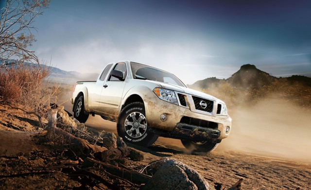 Nissan Navara / Frontier King Cab photo 16