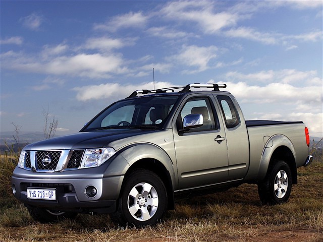 Nissan Navara / Frontier King Cab photo 16