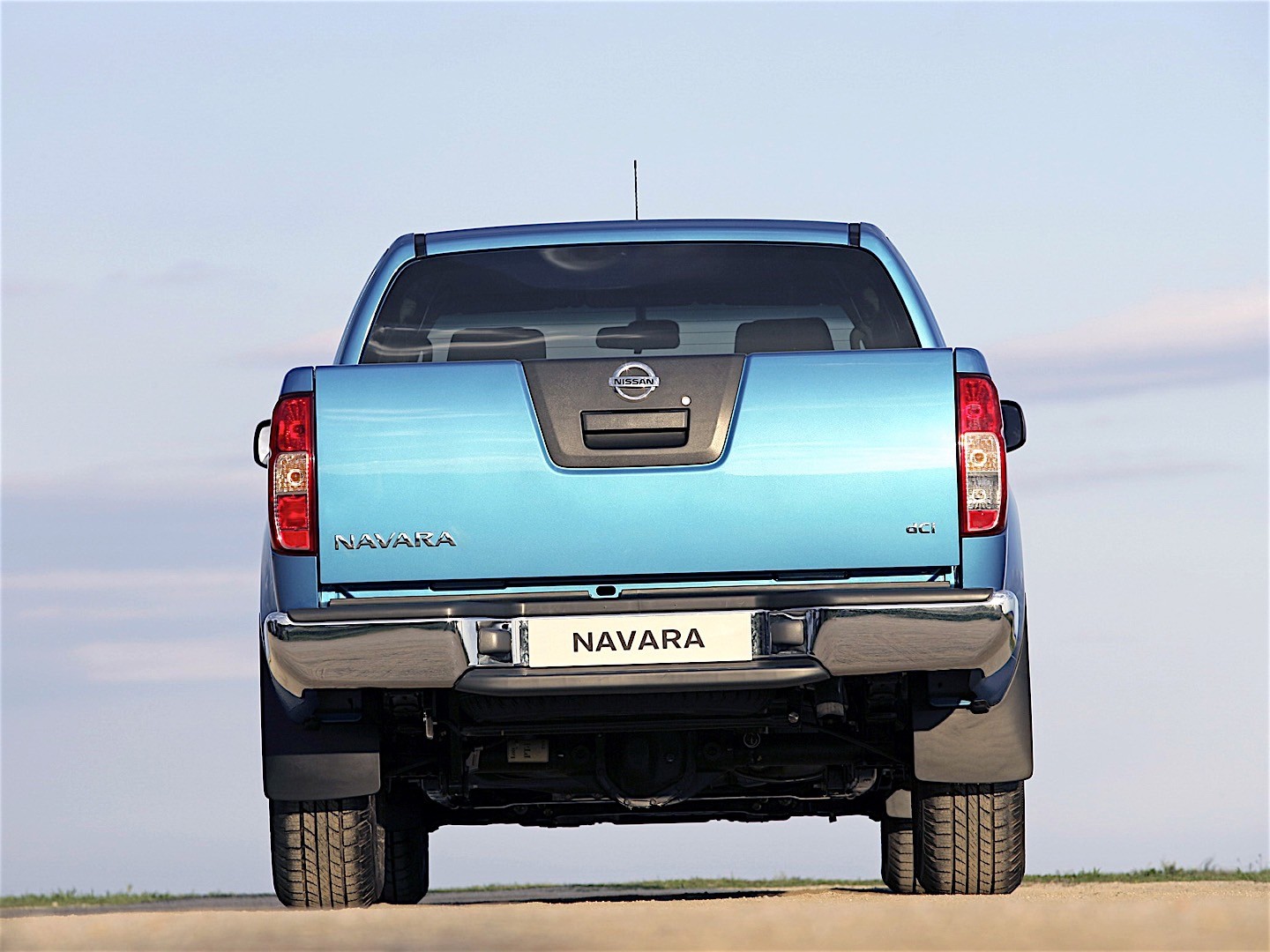 Nissan Navara / Frontier King Cab photo 18