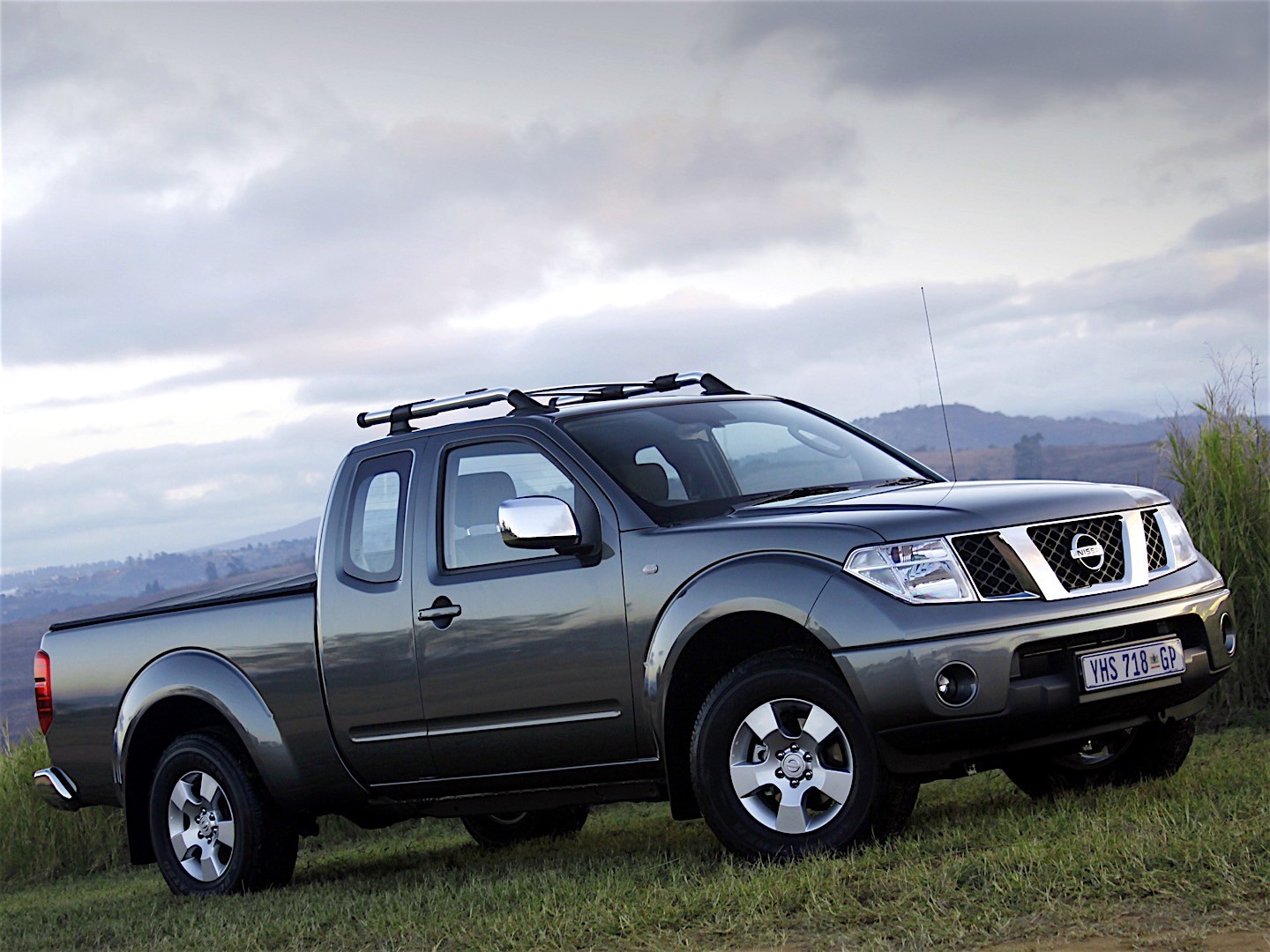Nissan Navara / Frontier King Cab photo 26