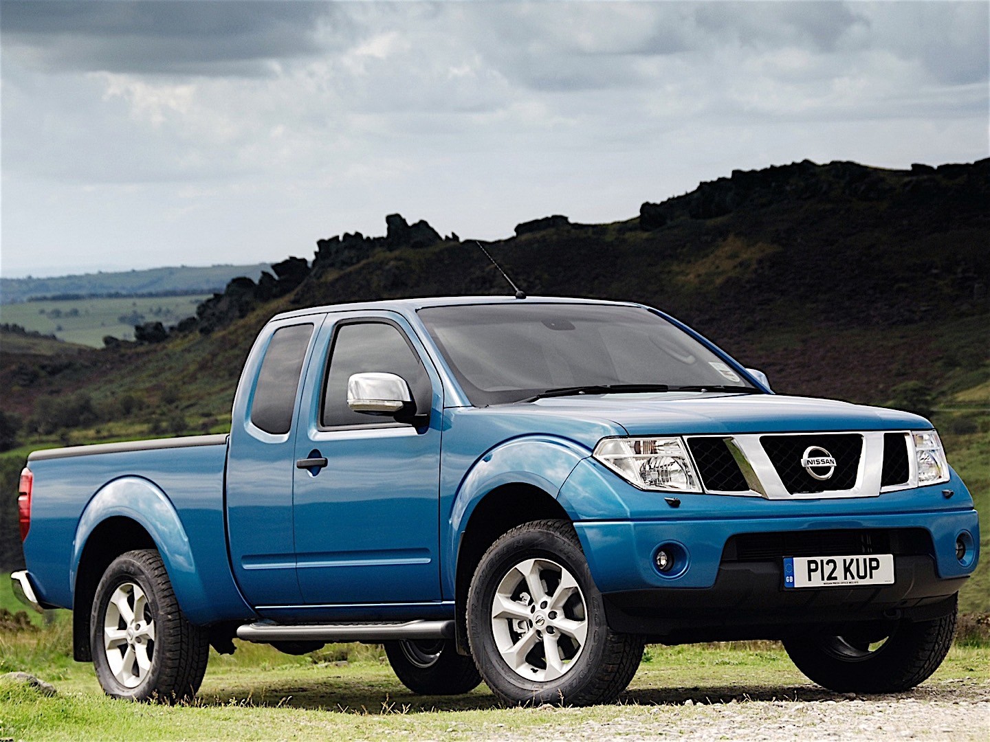 Nissan Navara / Frontier King Cab photo 28