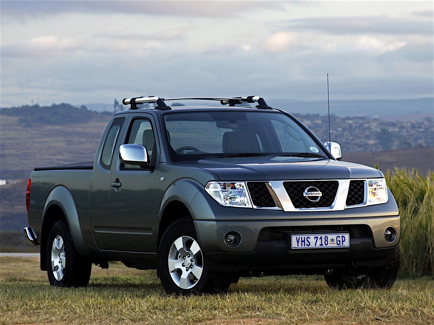 Nissan Navara / Frontier King Cab photo 29