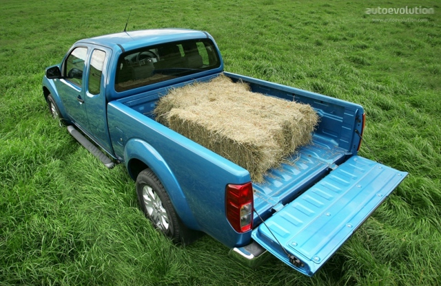 Nissan Navara / Frontier King Cab photo 4